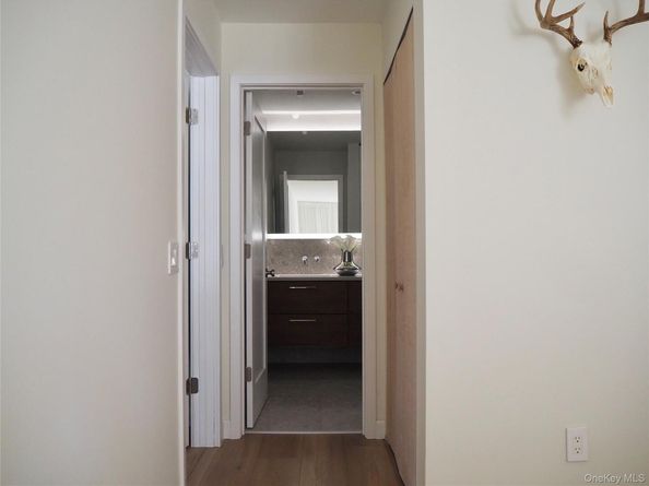 24 Carhart Avenue 207A, White Plains NY 10605