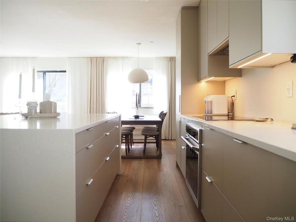 24 Carhart Avenue 207A, White Plains NY 10605