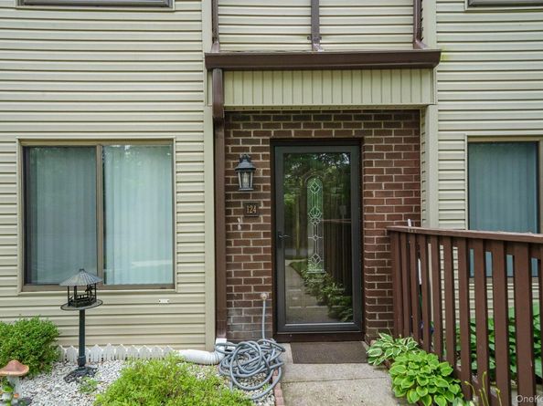 124 Birchwood Road 124, Coram NY 11727