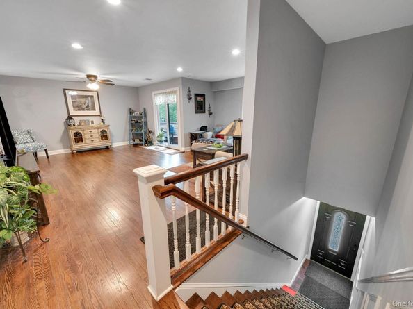 124 Birchwood Road 124, Coram NY 11727