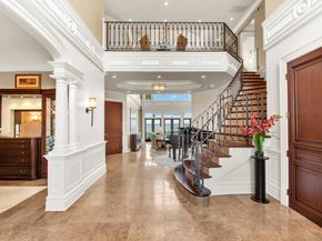 Undisclosed Address #936337, West Islip NY 11795
