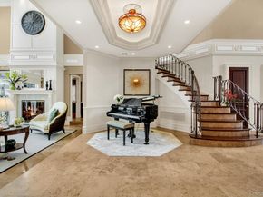 Undisclosed Address #936337, West Islip NY 11795
