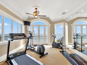 Undisclosed Address #936337, West Islip NY 11795