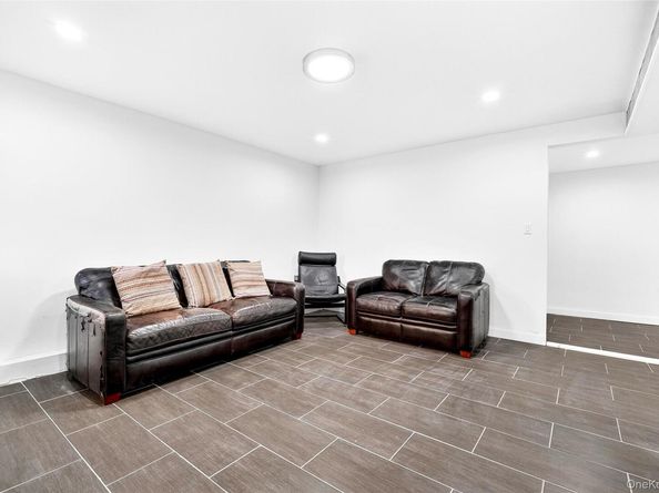 1458 Rowland Street, Bronx NY 10461