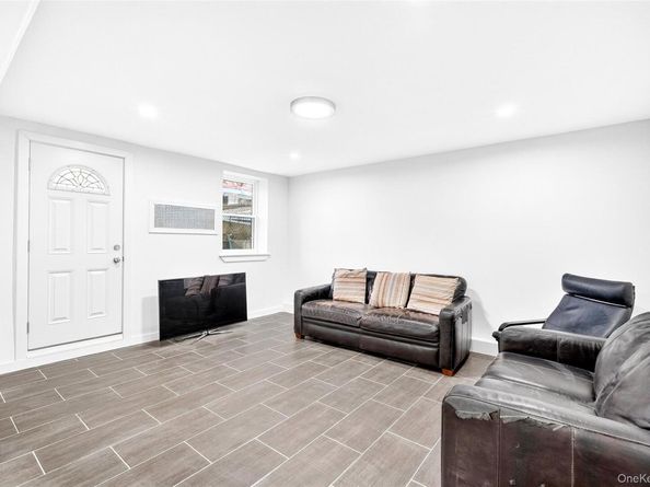 1458 Rowland Street, Bronx NY 10461