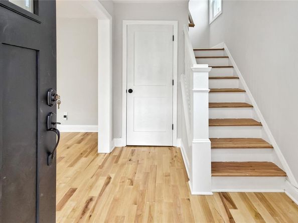 64 S Montgomery Street, Valley Stream NY 11580