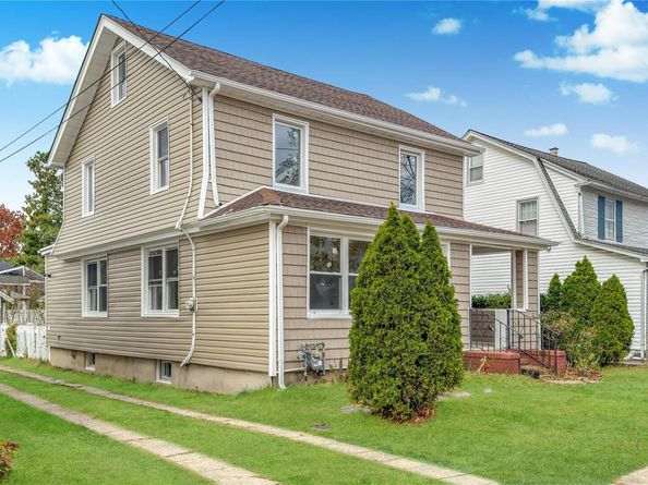 64 S Montgomery Street, Valley Stream NY 11580