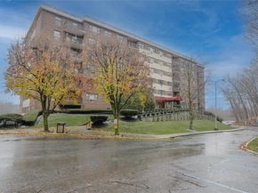 100 Diplomat Drive 8M, Mount Kisco NY 10549