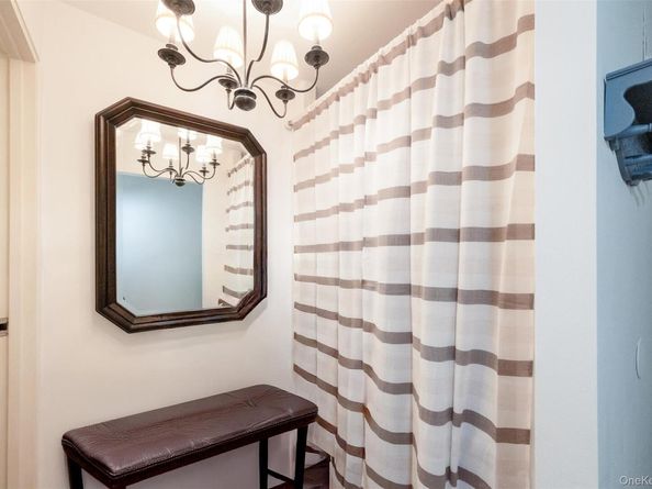 25 Franklin Avenue 6K, White Plains NY 10601