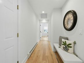 41 Edcris Lane, Huntington NY 11743