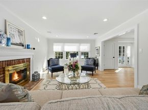 41 Edcris Lane, Huntington NY 11743