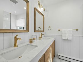 41 Edcris Lane, Huntington NY 11743