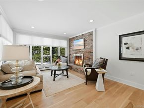 41 Edcris Lane, Huntington NY 11743