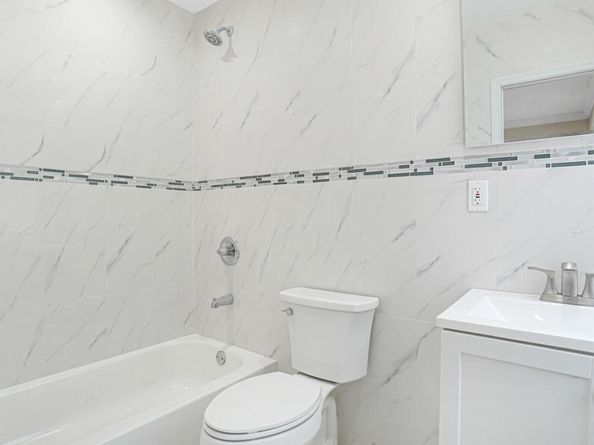 85-02 165th Street, Jamaica Hills NY 11432