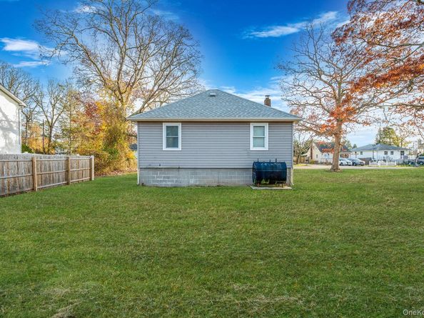 15 Lafayette Drive, Shirley NY 11967