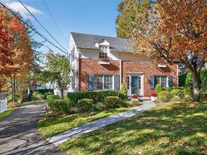 7 Shore Road, Manhasset NY 11030