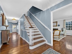 7 Shore Road, Manhasset NY 11030