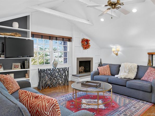 7 Shore Road, Manhasset NY 11030