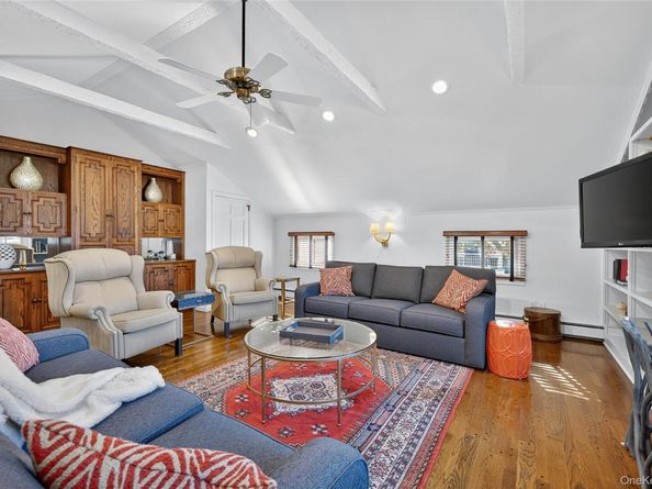 7 Shore Road, Manhasset NY 11030