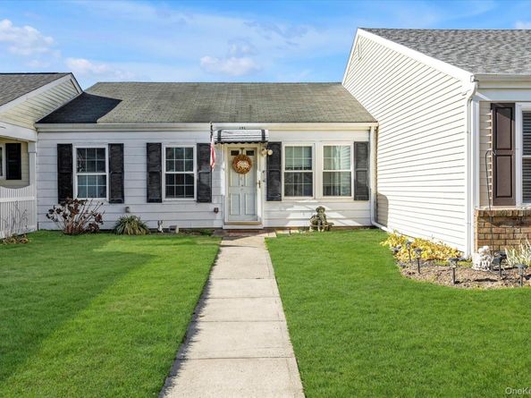 141 Forge Lane, Coram NY 11727