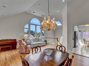 17 Singworth Street, Oyster Bay NY 11771