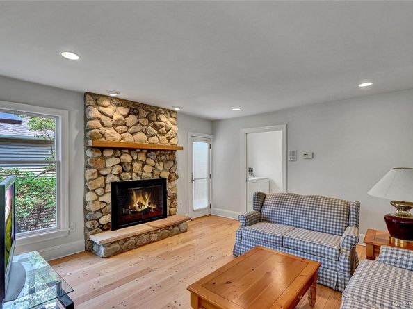 17 Singworth Street, Oyster Bay NY 11771