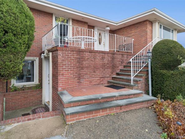 615 E State Street, Long Beach NY 11561