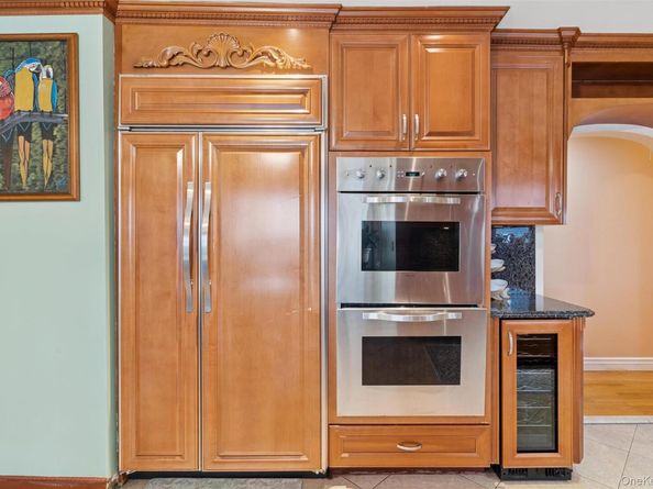 615 E State Street, Long Beach NY 11561