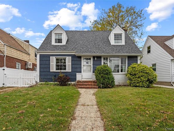 7-22 151st Place, Whitestone NY 11357