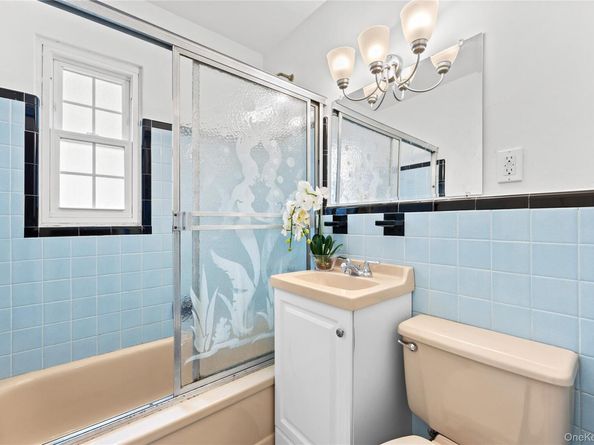 7-22 151st Place, Whitestone NY 11357