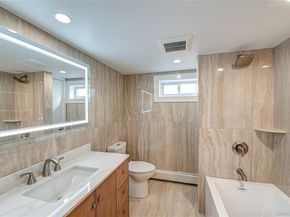 31 Boulevard Avenue, West Islip NY 11795