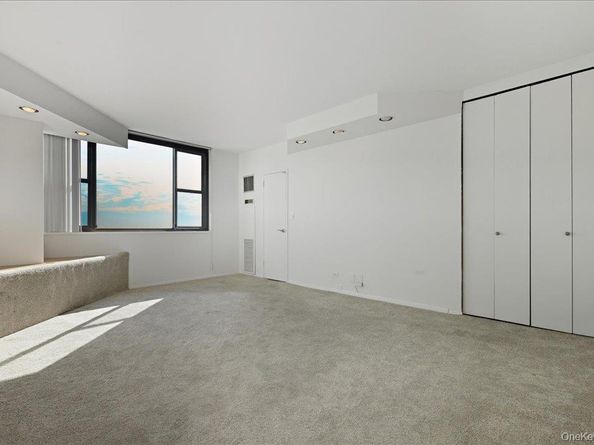 27110 Grand Central Parkway 30R, Floral Park NY 11005