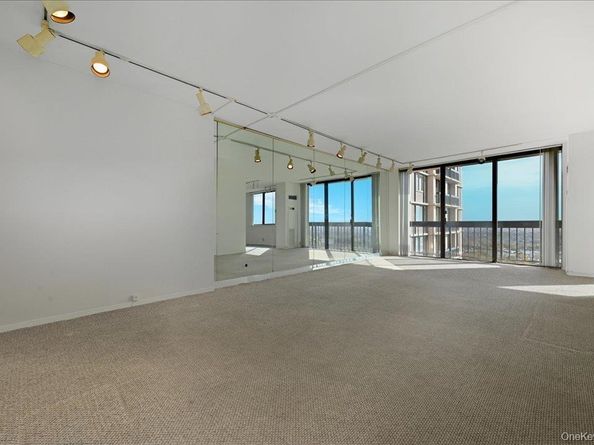 27110 Grand Central Parkway 30R, Floral Park NY 11005