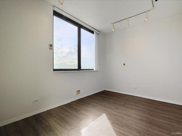 27110 Grand Central Parkway 30R, Floral Park NY 11005