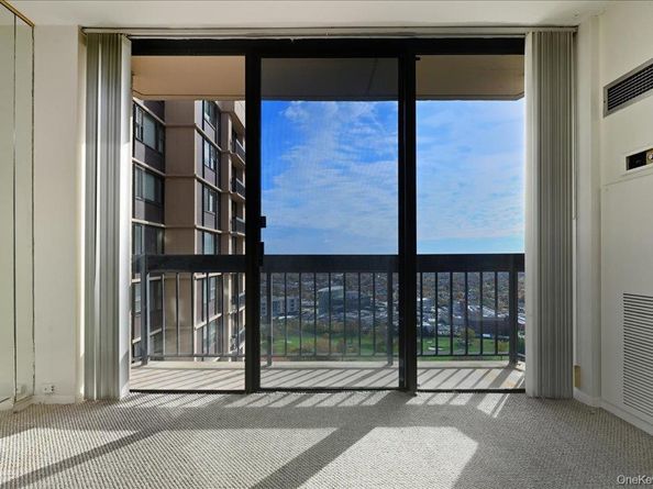 27110 Grand Central Parkway 30R, Floral Park NY 11005