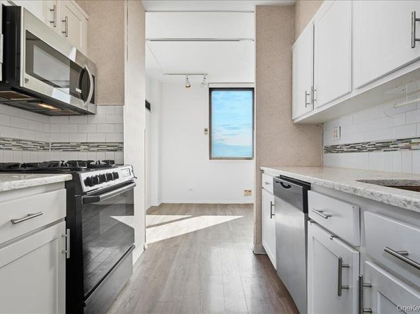 27110 Grand Central Parkway 30R, Floral Park NY 11005