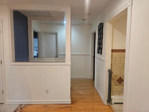 11 Edgewood Avenue, Farmingville NY 11738