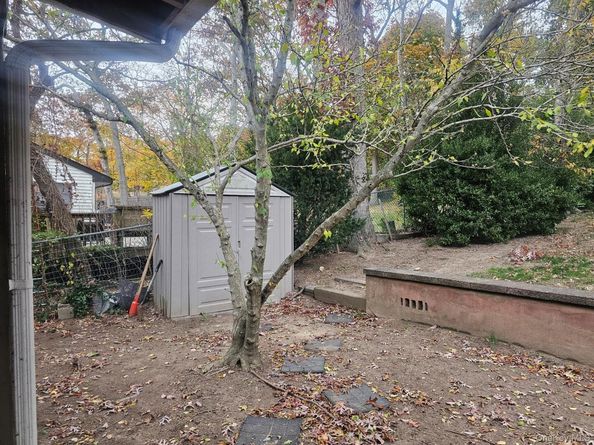 11 Edgewood Avenue, Farmingville NY 11738