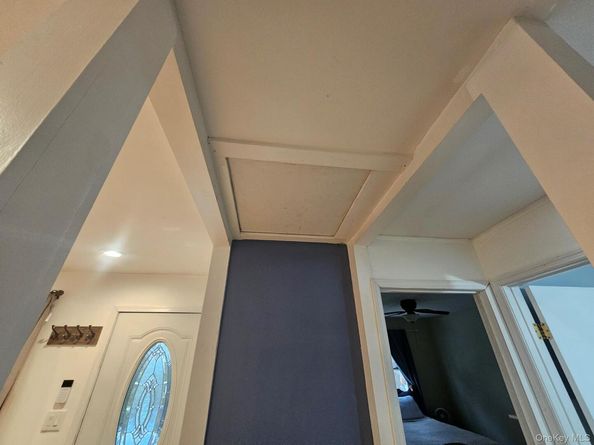 11 Edgewood Avenue, Farmingville NY 11738