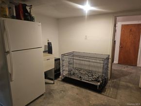 11 Edgewood Avenue, Farmingville NY 11738