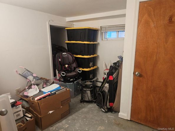 11 Edgewood Avenue, Farmingville NY 11738