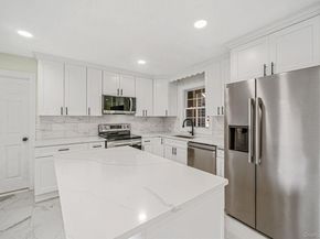 50 7th Street, Saint James NY 11780