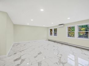 50 7th Street, Saint James NY 11780