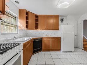 21647 Sawyer Avenue, Queens Village NY 11427