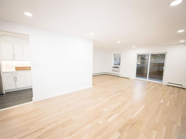 85 S Centre Ave A20, Rockville Centre NY 11570