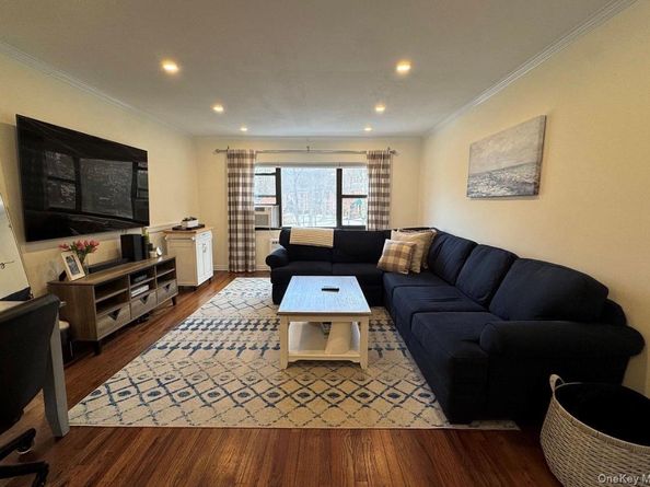 313 Main Street B, Roslyn NY 11576