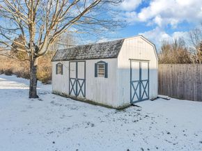 5 Old Neck Court, Manorville NY 11949