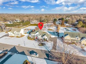 5 Old Neck Court, Manorville NY 11949