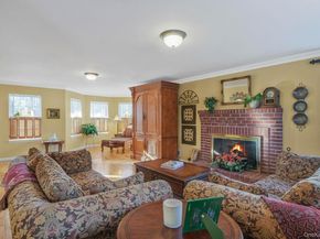 5 Old Neck Court, Manorville NY 11949