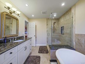 5 Old Neck Court, Manorville NY 11949